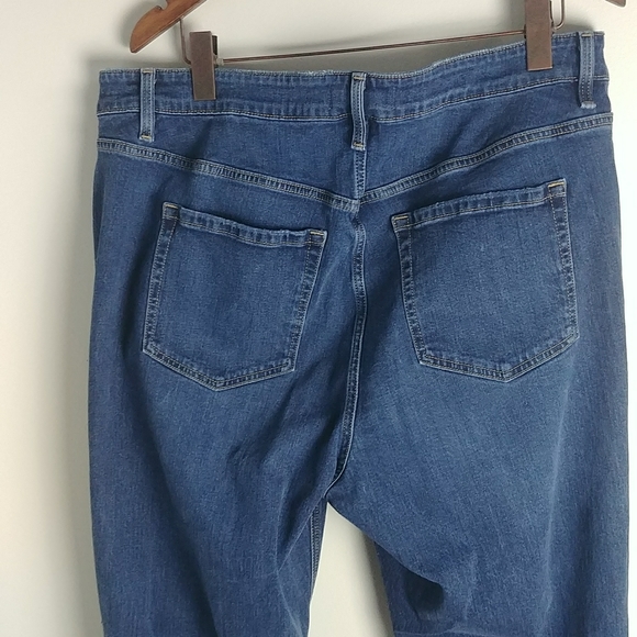 Lane Bryant Blue Jeans - Picture 8 of 8